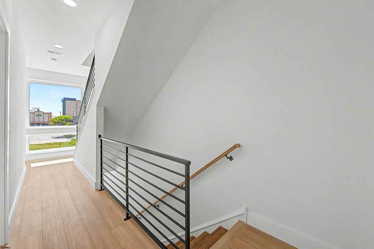 107A S Westminster Ave #2 - Photo 4 of 39