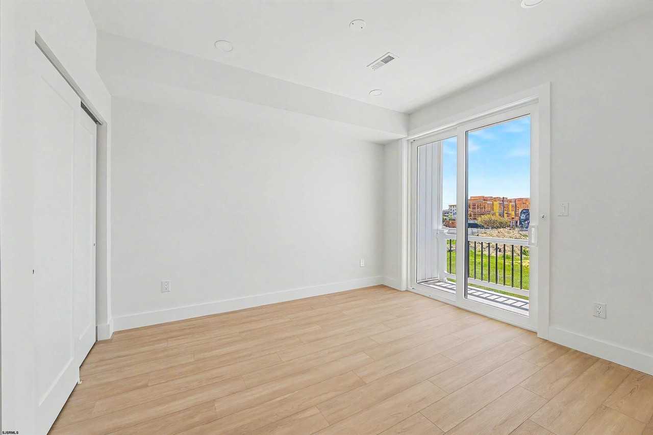 107A S Westminster Ave #2 - Photo 5 of 39