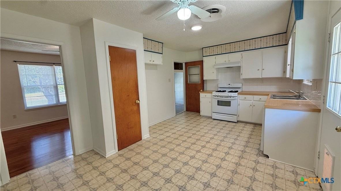 203 Hardeman St - Photo 5 of 24