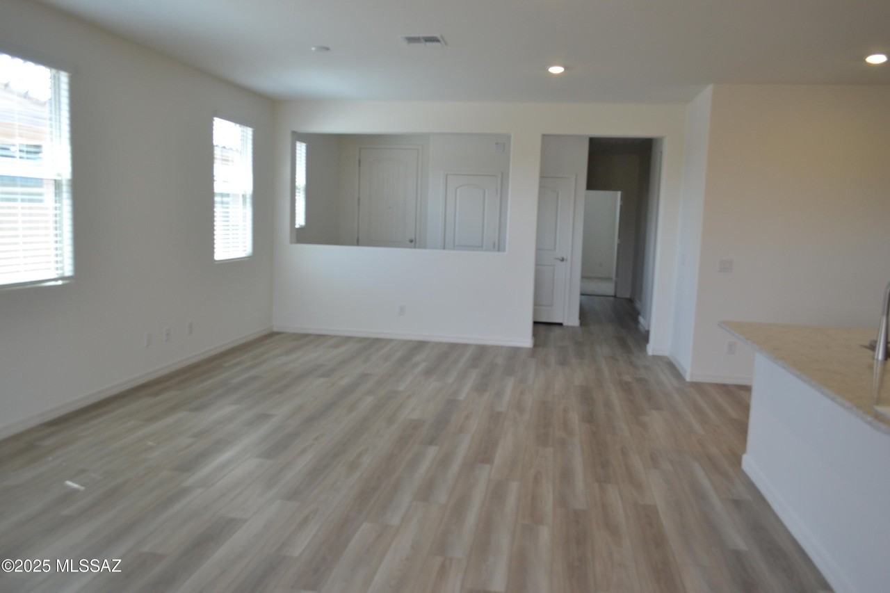 8716 N Magdalena Pl - Photo 3 of 25