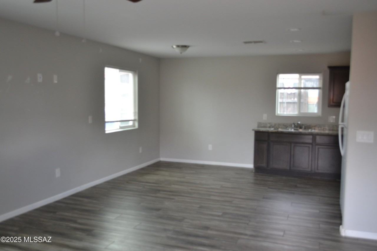 8716 N Magdalena Pl - Photo 5 of 25