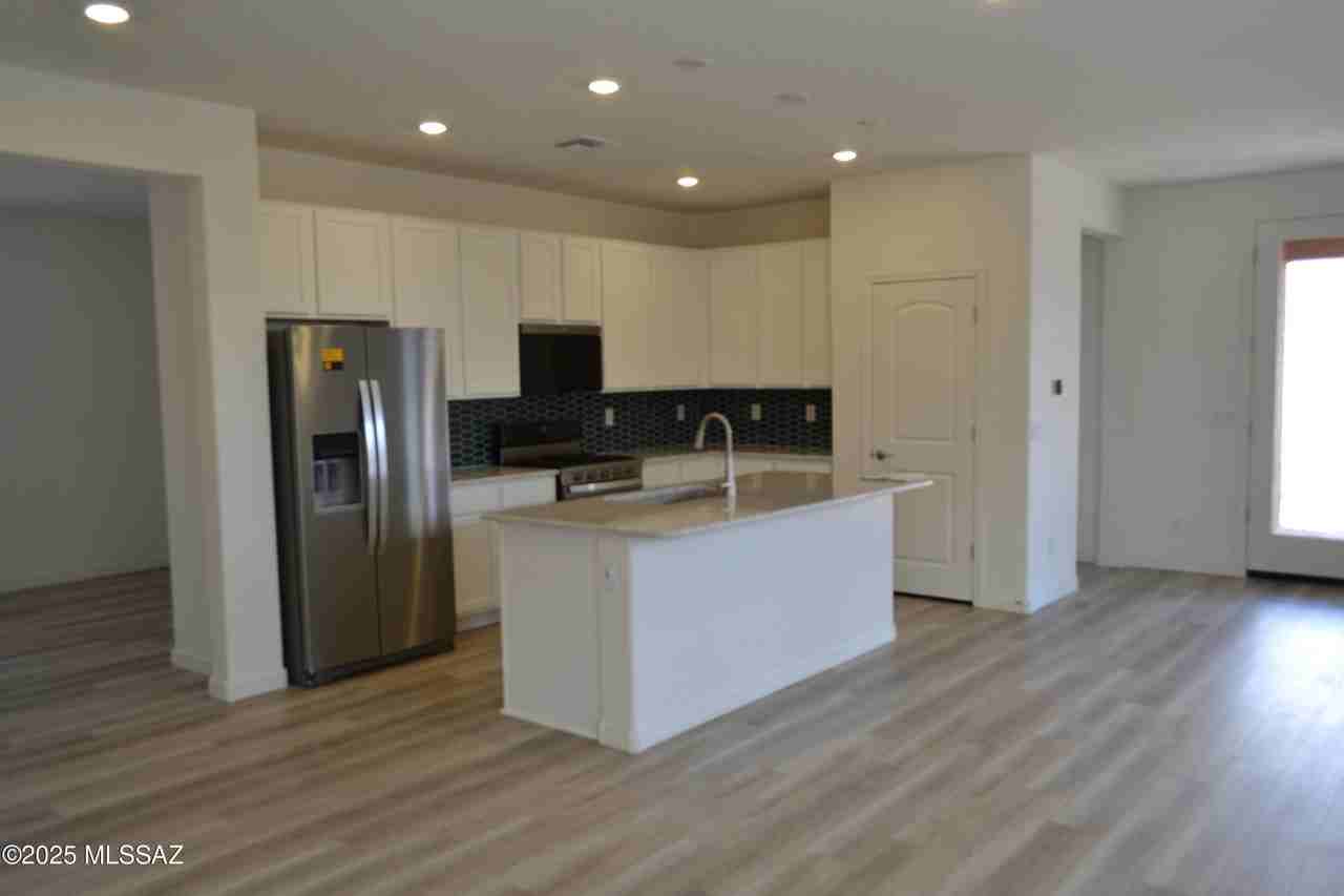8716 N Magdalena Pl - Photo 6 of 25