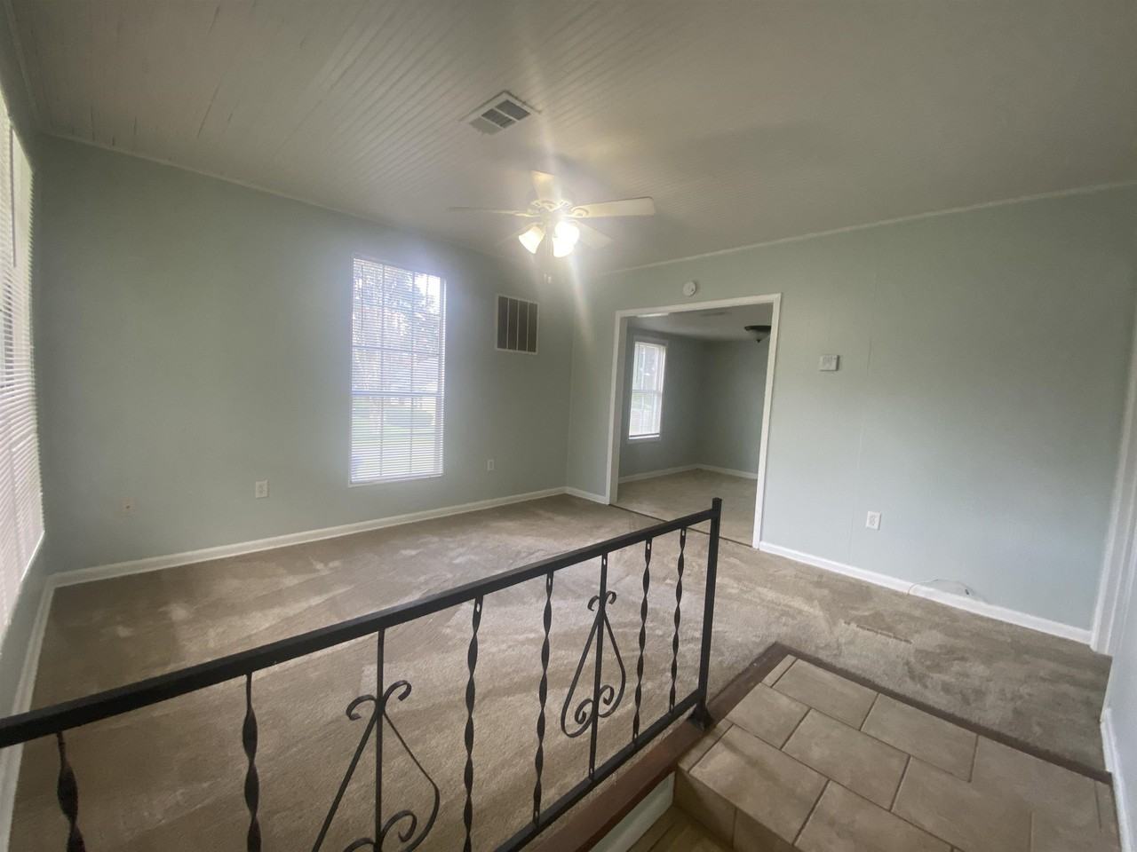 1535 Coombs Dr - Photo 2 of 19