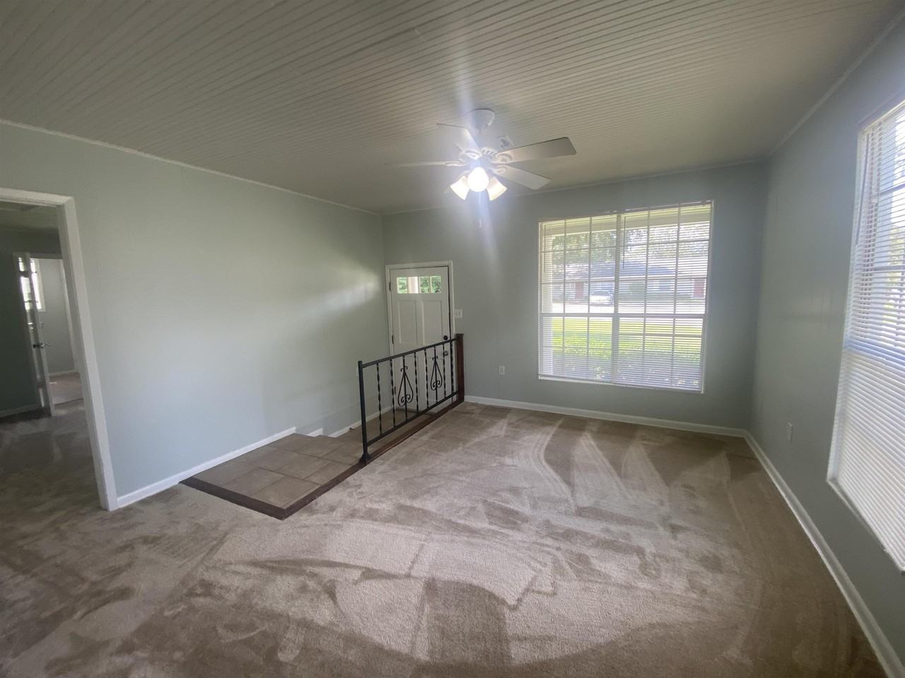 1535 Coombs Dr - Photo 4 of 19