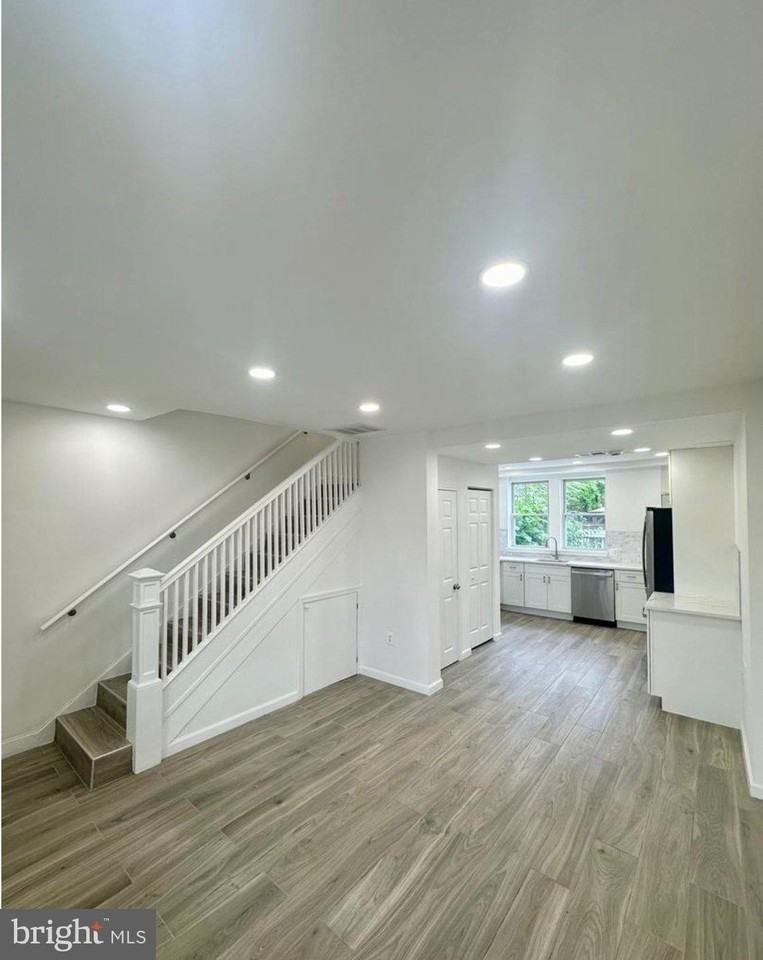 623 18th St Ne - Photo 3 of 21