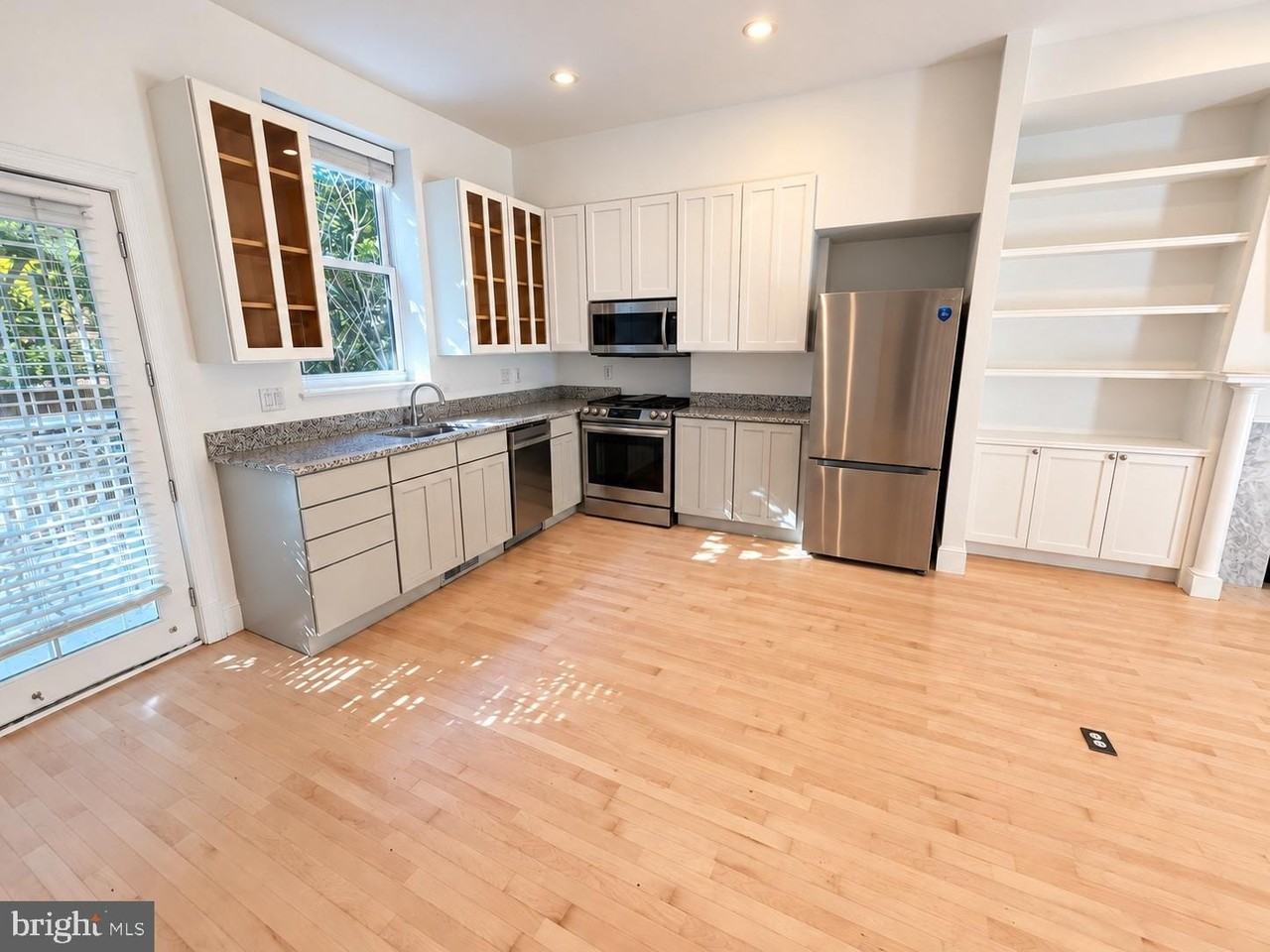 940 N St Nw - Photo 4 of 15