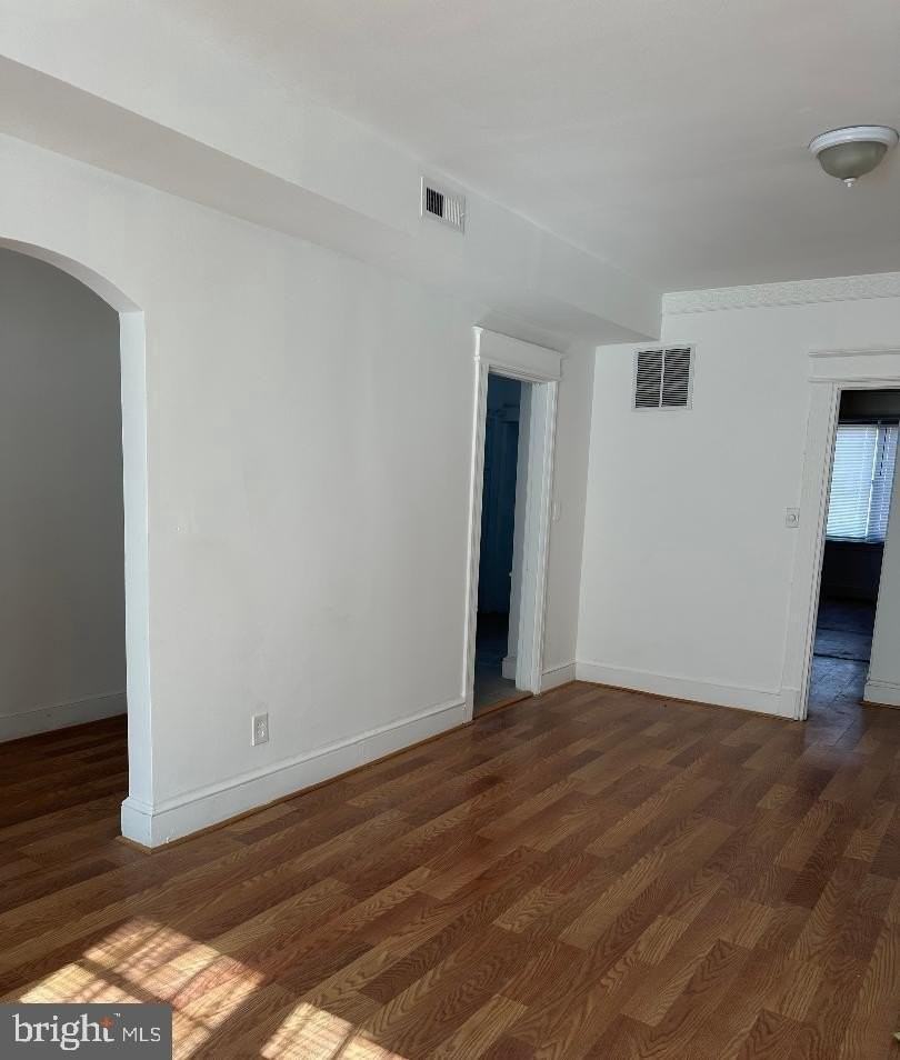 2419 Shannon Pl Se - Photo 3 of 3