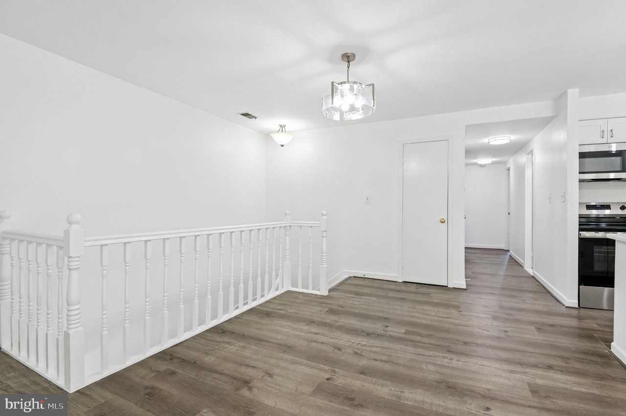 144 W Barre St - Photo 6 of 19