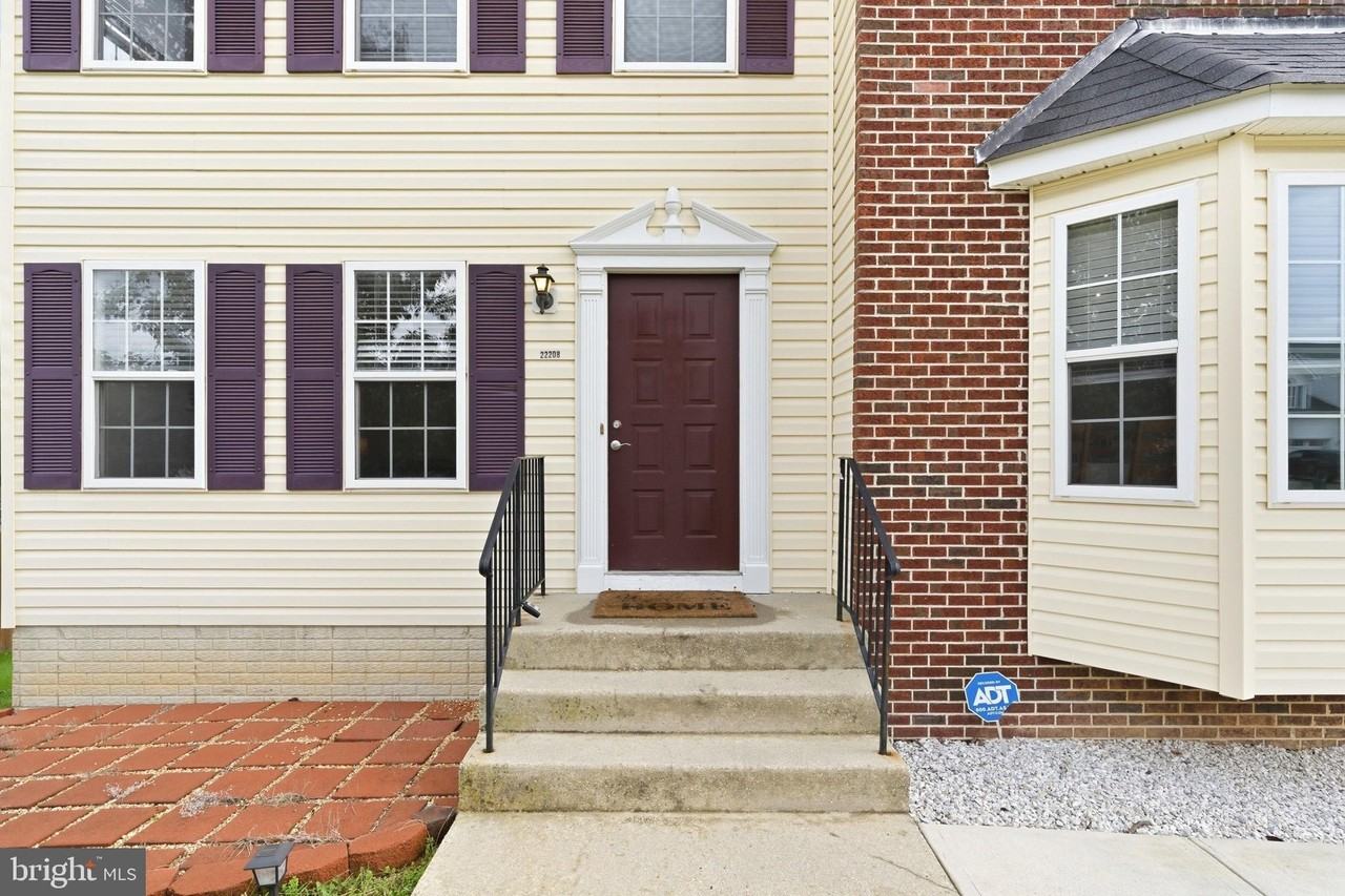 22208 Oriole Dr - Photo 2 of 50