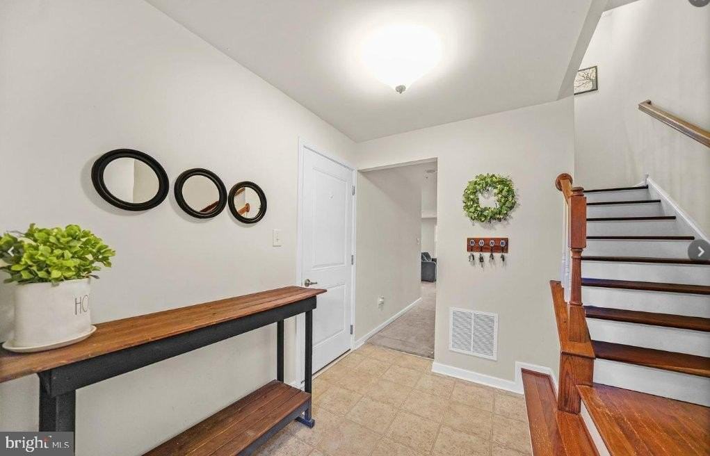 1851 Honeysuckle Ct - Photo 2 of 16
