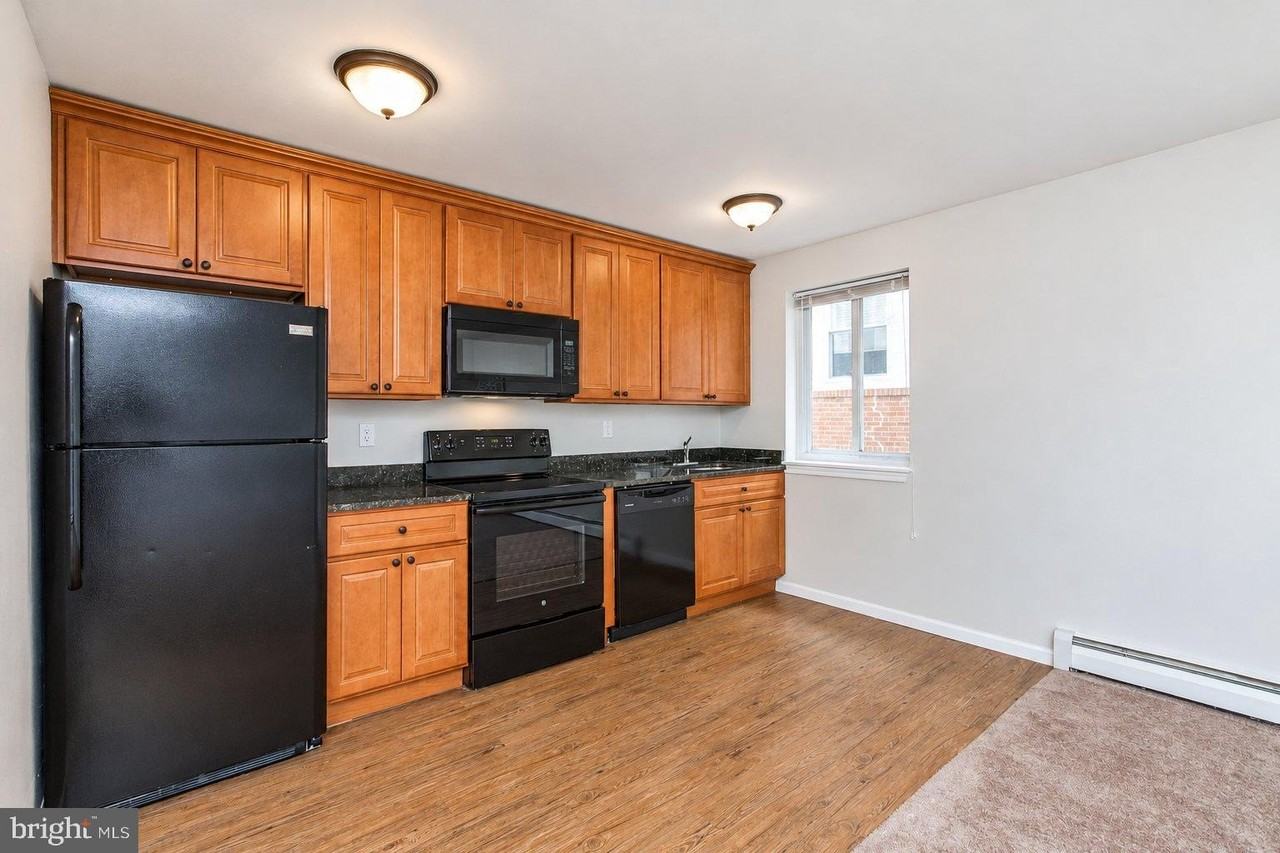 358 2nd Ave #3 - Photo 2 of 17