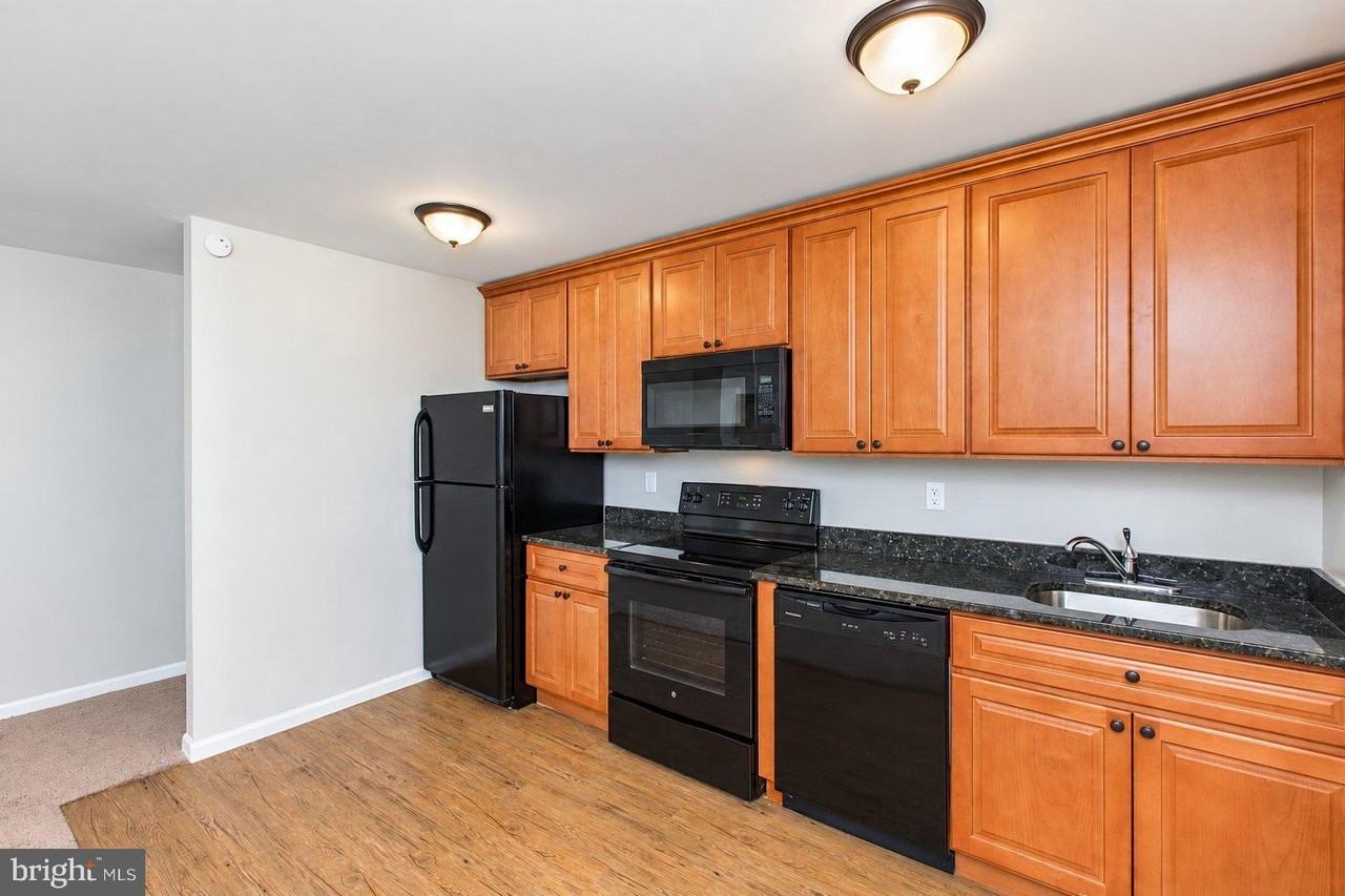 358 2nd Ave #3 - Photo 6 of 17