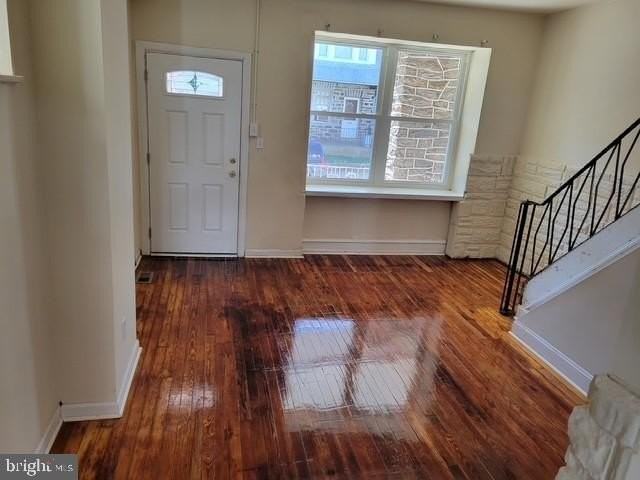 1619 Lewis St - Photo 4 of 6