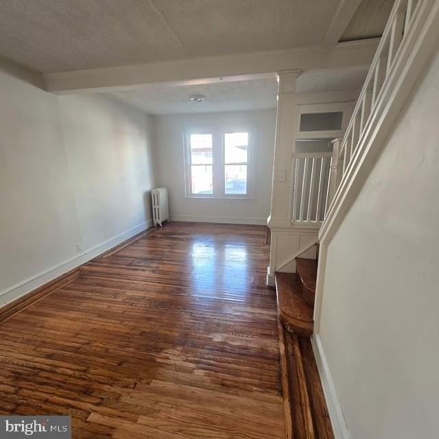 4043 N Darien St - Photo 3 of 5
