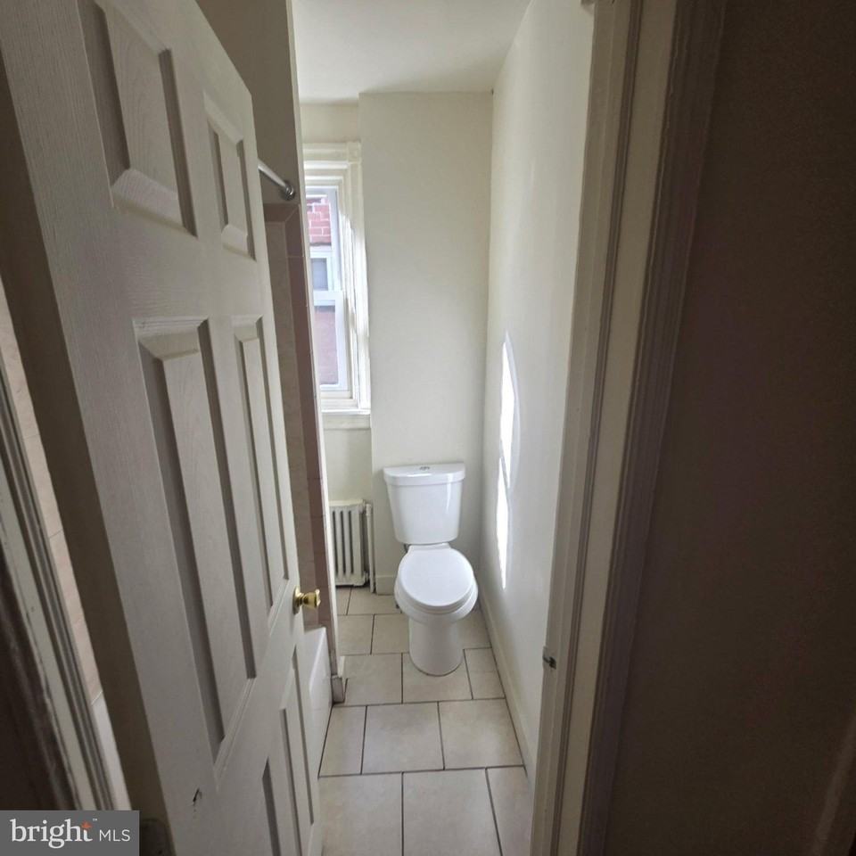 4043 N Darien St - Photo 5 of 5