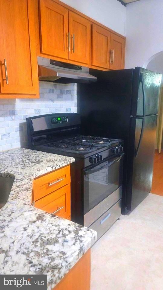 1435 N Redfield St - Photo 3 of 8