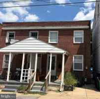 featured image of 233 Pattison St
