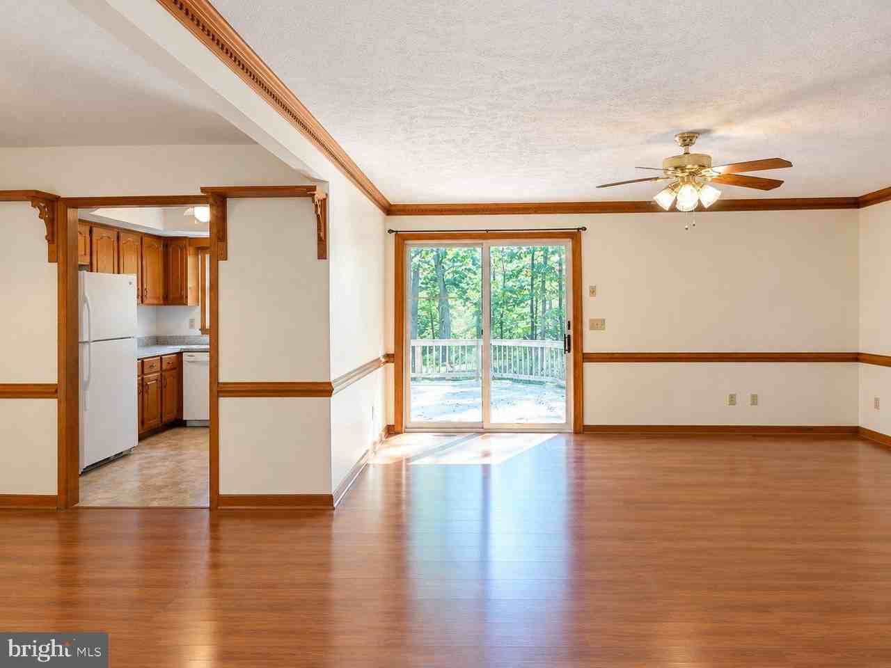 311 Yorktown Blvd - Photo 6 of 26