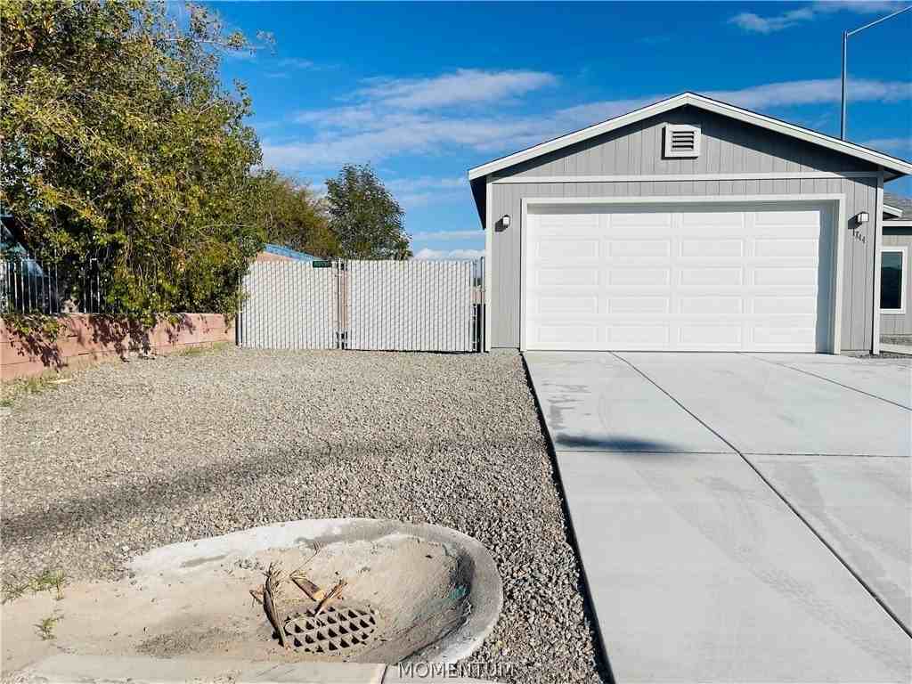 1744 Dean Dr - Photo 3 of 24