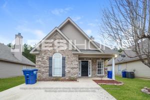 featured image of 2520 Forest Lakes Ln