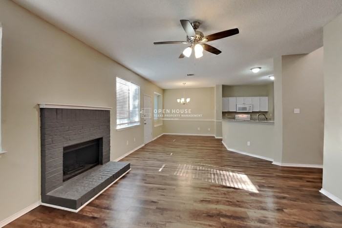 1645 Prescott Cir - Photo 5 of 20