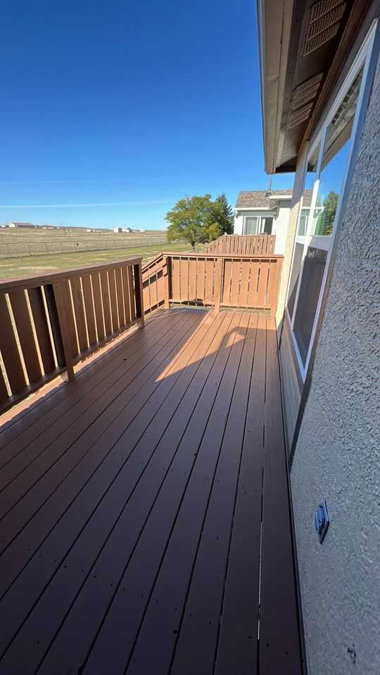 1352 Dakota Dr - Photo 2 of 7
