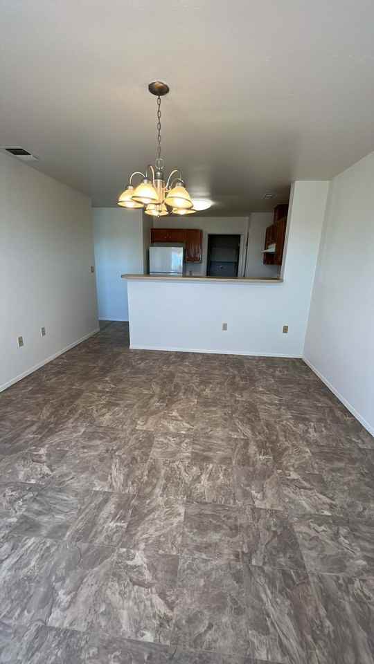 1352 Dakota Dr - Photo 5 of 7