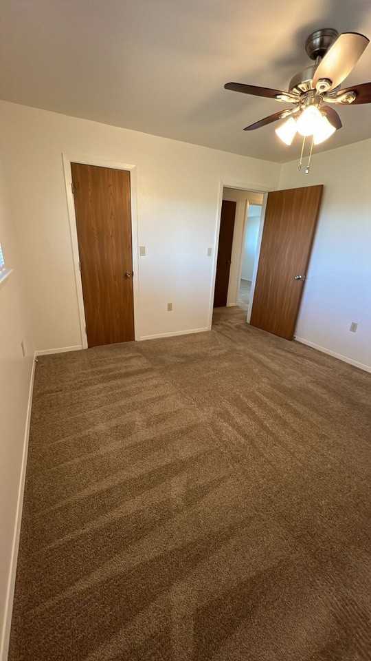 1352 Dakota Dr - Photo 6 of 7