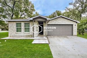 featured image of 4521 Circle C Dr
