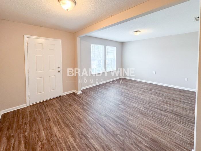 11224 Liberty Square Ct - Photo 4 of 21