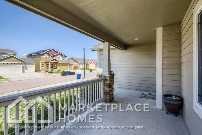 8824 Canary Cir - Photo 5 of 31