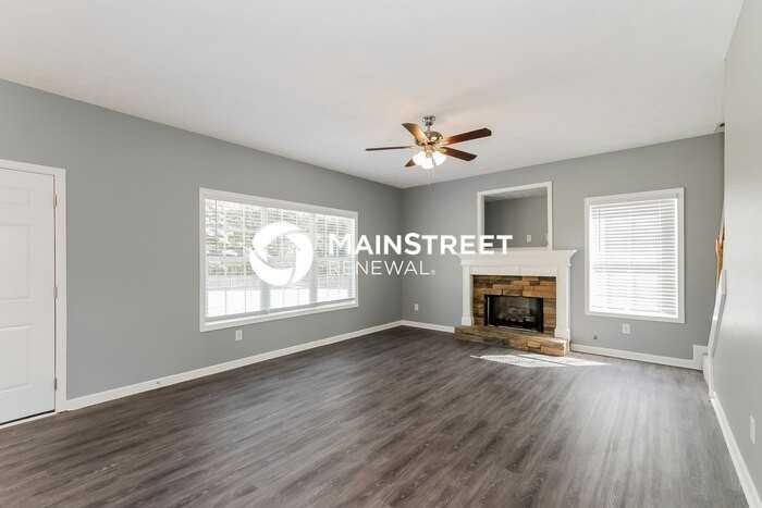 2604 Santa Fe Ct Se - Photo 2 of 16