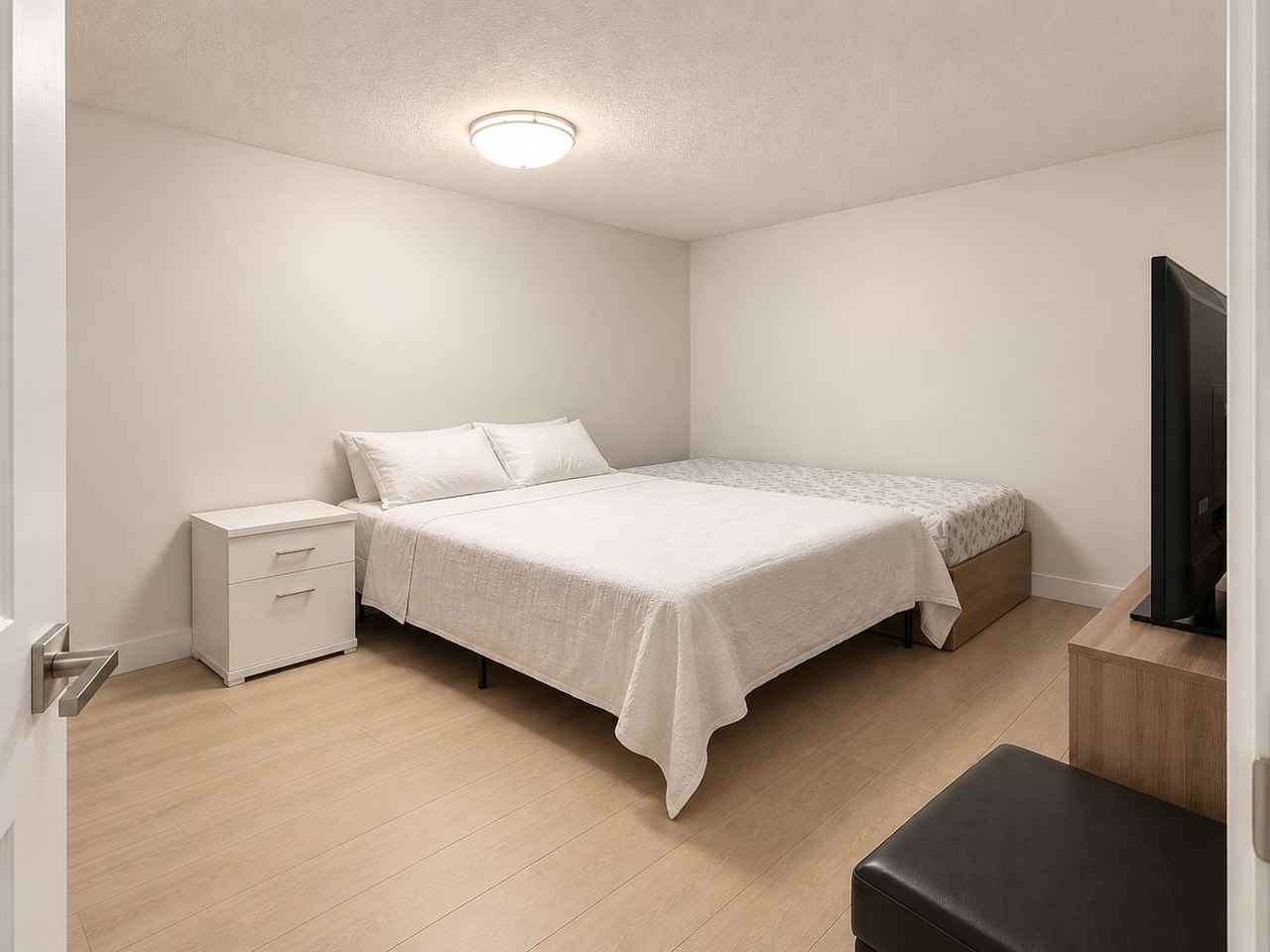 638 West 54th Avenue - Photo 6 of 14