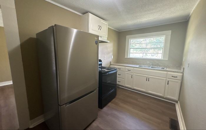 3417 Park Ave Sw - Photo 5 of 23