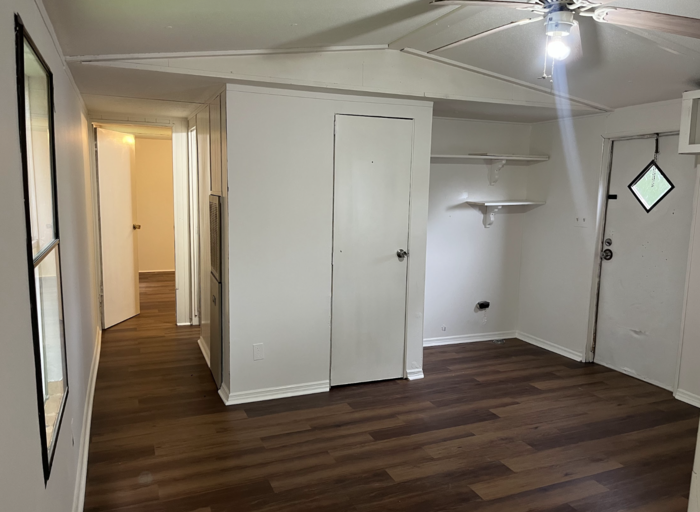 176 Coconut Ln - Photo 2 of 5