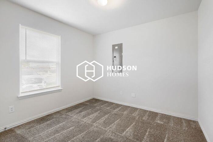 2202 Beecha St - Photo 5 of 14
