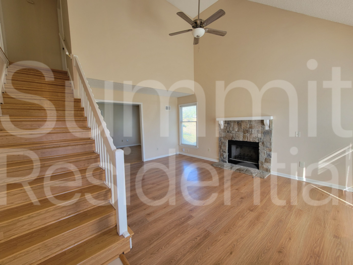 6642 W 152nd St - Photo 3 of 38