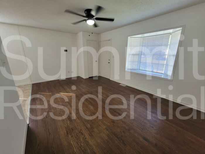8315 Ella Ave - Photo 2 of 9