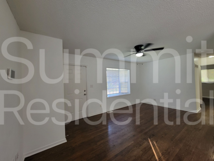 8315 Ella Ave - Photo 4 of 9