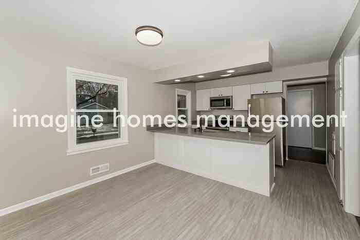 10640 Wren St Nw - Photo 5 of 20