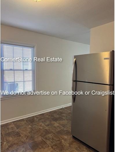 713 Commerce St - Photo 3 of 15