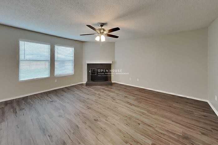 307 Meadow Ridge Dr - Photo 4 of 22