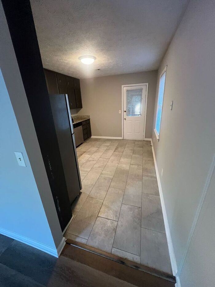 459 Southern Way - Photo 5 of 15