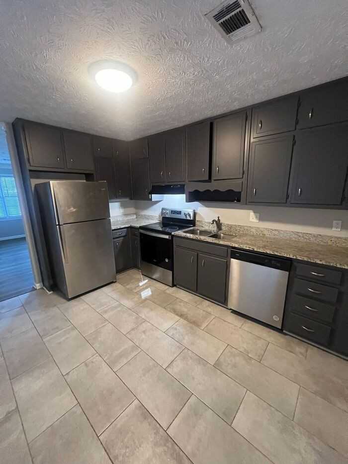 459 Southern Way - Photo 6 of 15