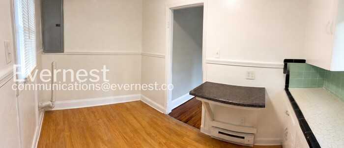 2704 Dellrose Ave - Photo 6 of 17