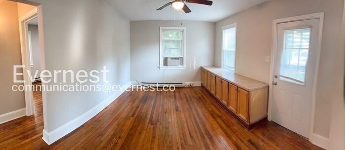 2704 Dellrose Ave - Photo 7 of 17
