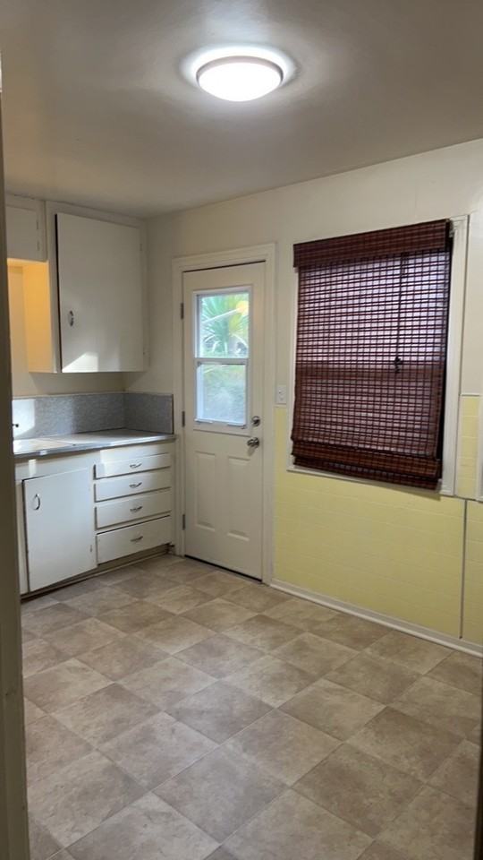 4028 Ridge St - Photo 4 of 15