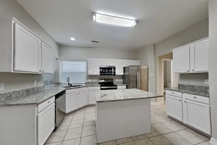 23127 Willow Canyon Dr - Photo 7 of 20
