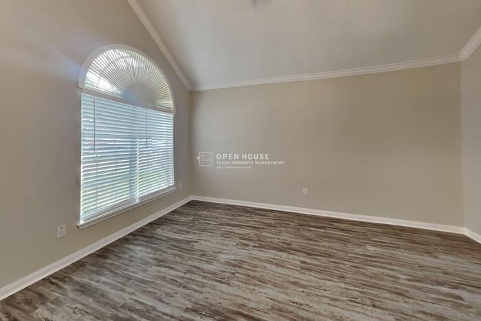 19414 Asterglen Ct - Photo 4 of 22