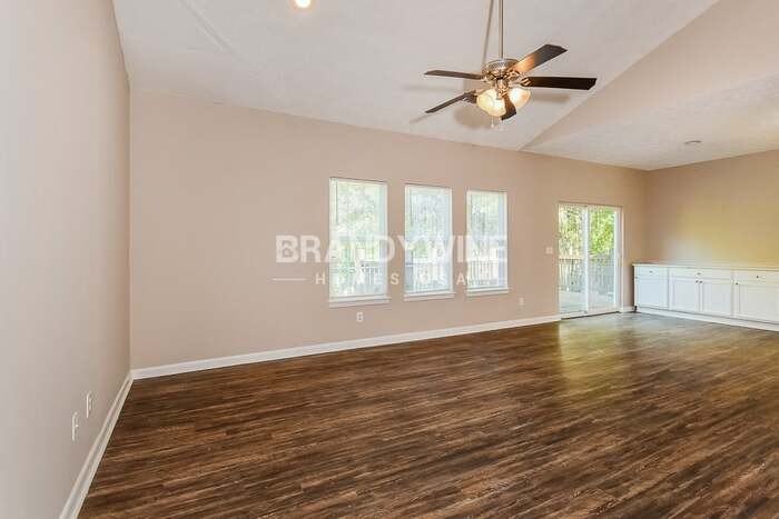 6788 Chestwood Ln - Photo 4 of 22